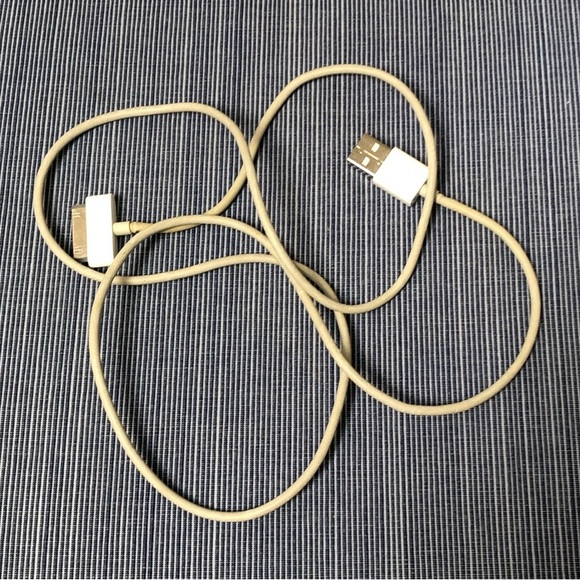 Apple iPad Charging Cord - Picture 1 of 2